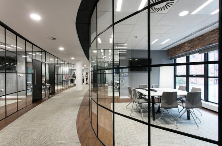 SunLife Office by Interaction，英国布里斯托尔