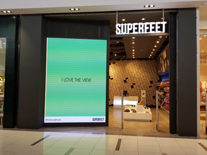 Team A Ventures 位于巴基斯坦拉合尔 Packages Mall 的 Superfeet 商店