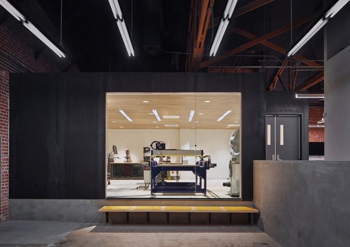 Supplyframe 的设计实验室，由 Cory Grosser + Associates 设计，加利福尼亚州帕萨迪纳