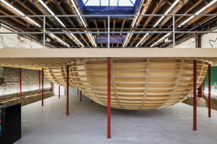 纽约市 Neil Logan Architect 设计的 Supreme 商店