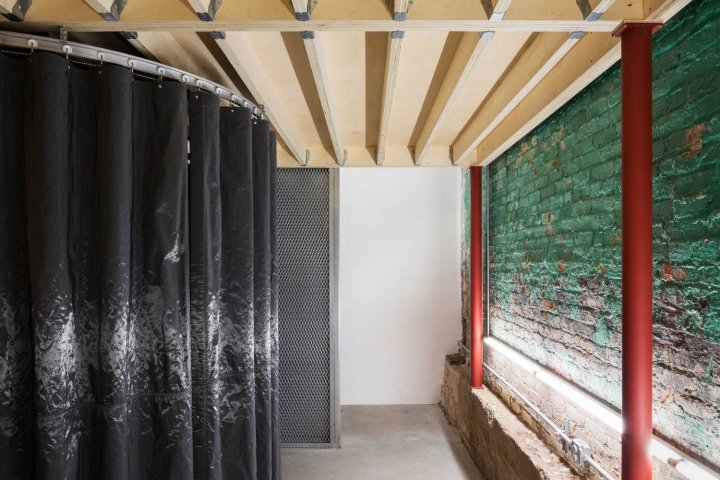 纽约市 Neil Logan Architect 设计的 Supreme 商店