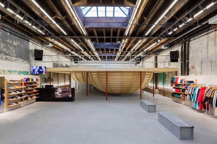 纽约市 Neil Logan Architect 设计的 Supreme 商店
