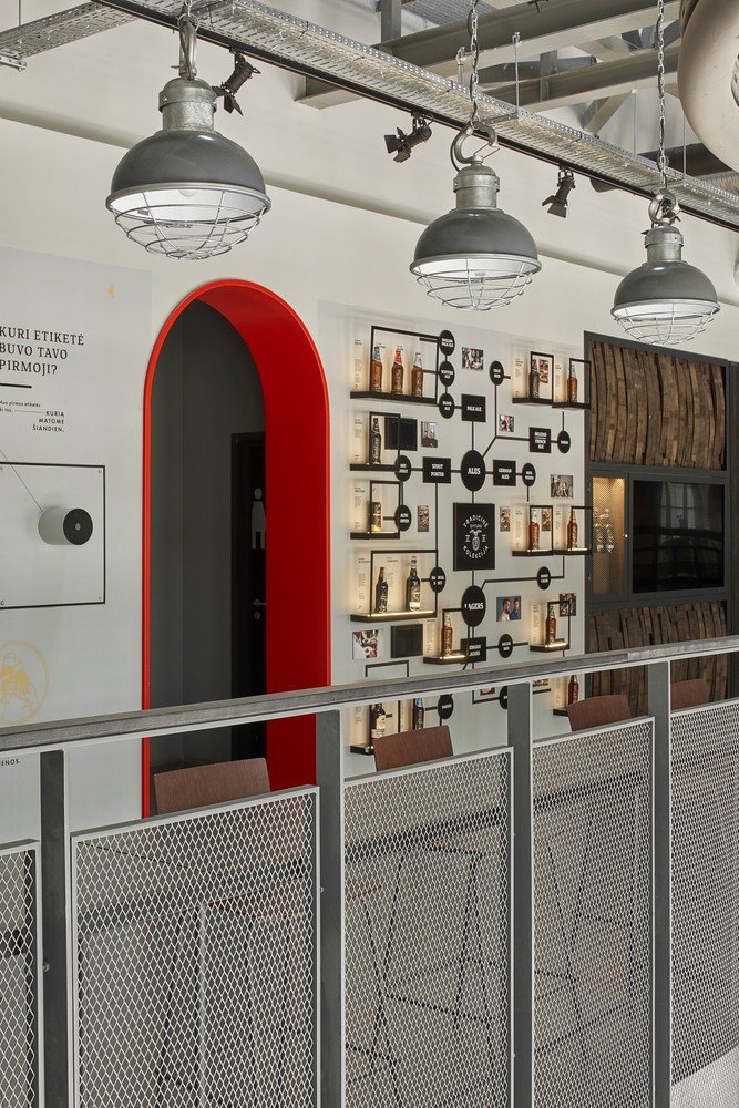 Plazma 建筑工作室设计的 Švyturys 啤酒厂美食酒吧