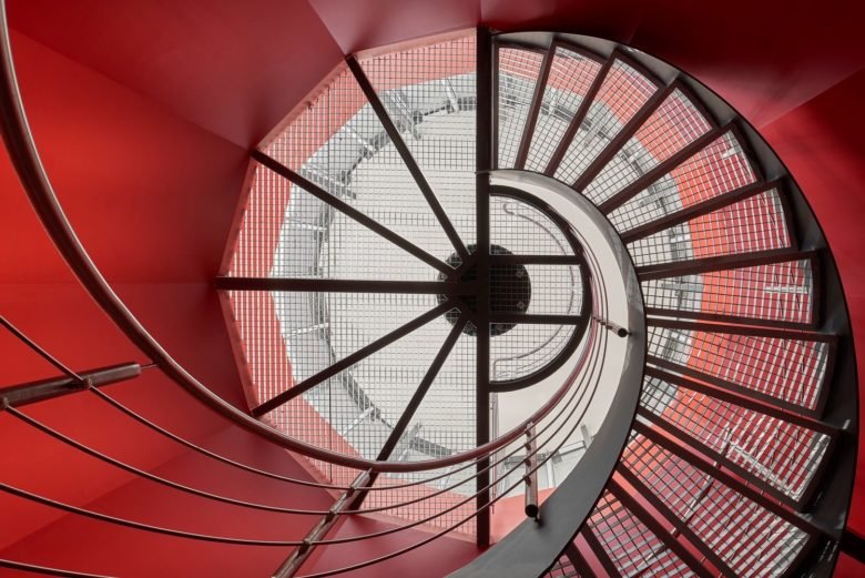 Plazma 建筑工作室设计的 Švyturys 啤酒厂美食酒吧