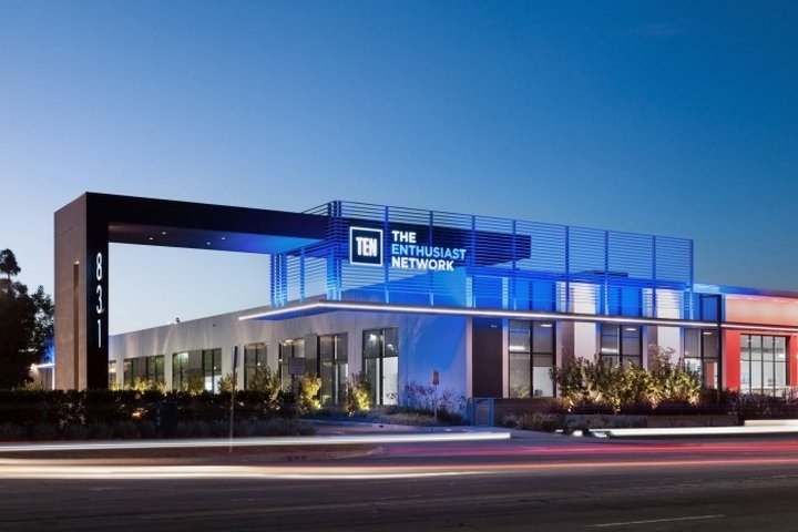 十号办公室，由 Nadel Architects 设计，埃尔塞贡多 – 加利福尼亚州