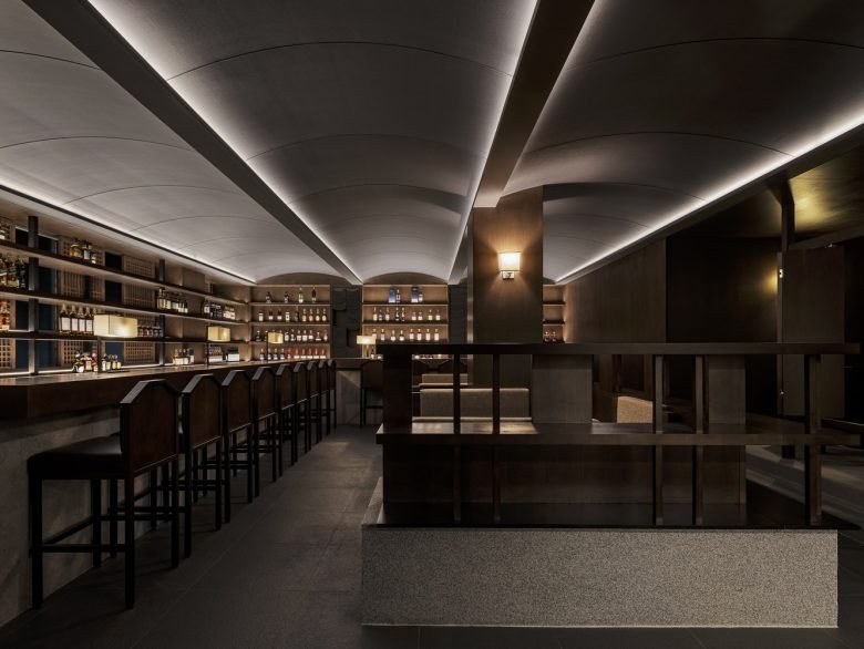 帐篷威士忌酒吧 2nd by Plainoddity