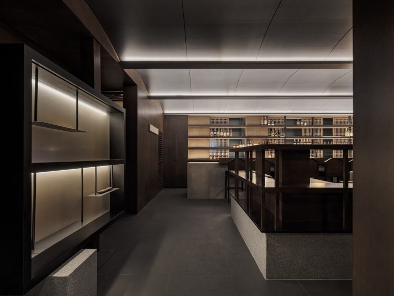 帐篷威士忌酒吧 2nd by Plainoddity