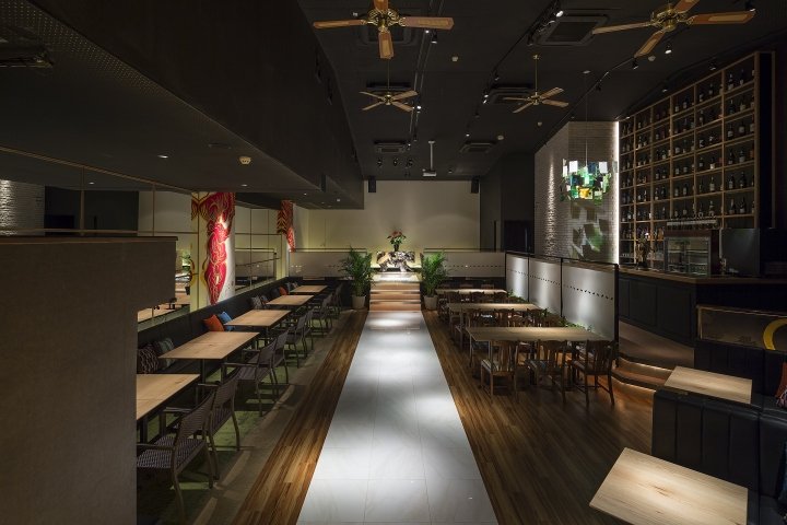 THE AGLIO GARDEN 由 Nishiyama Tohru 设计事务所设计，日本京都