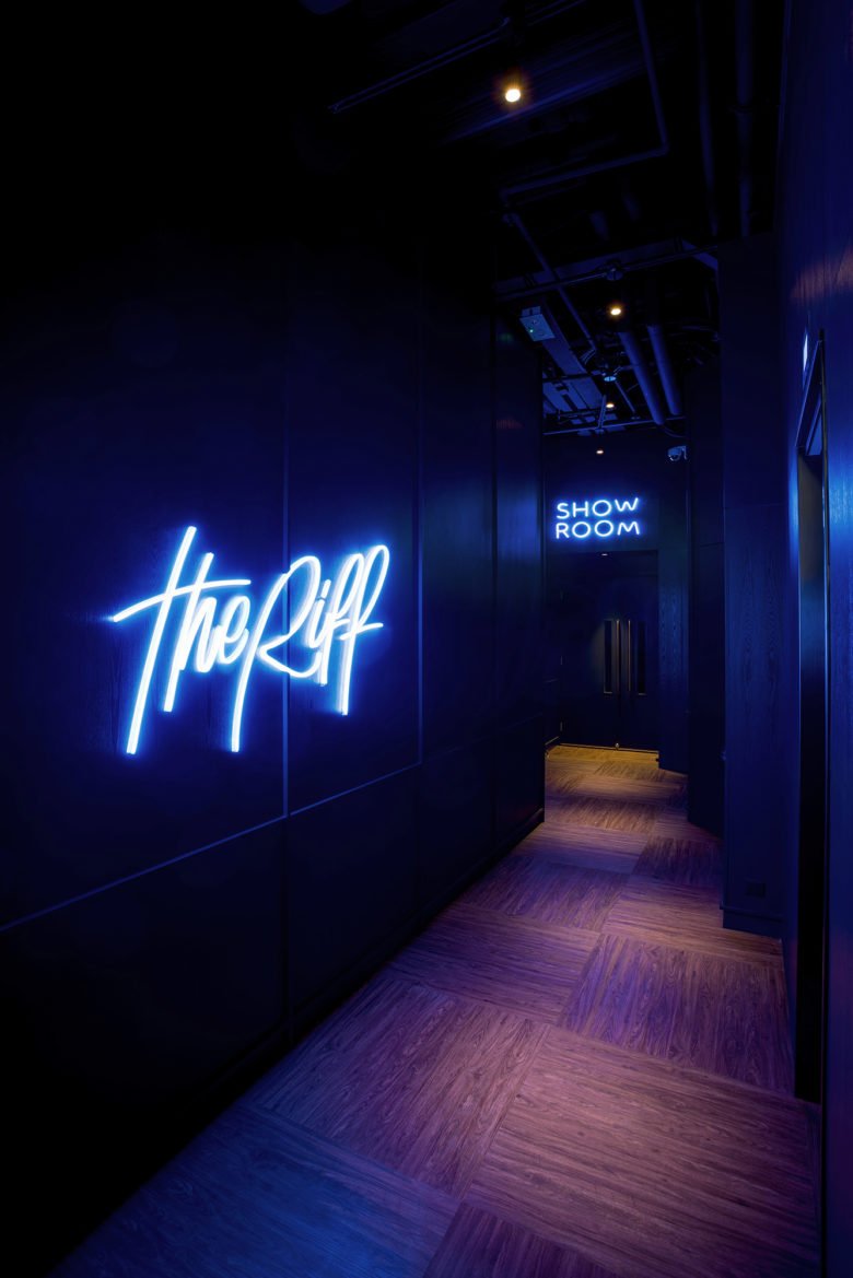 将世界级的喜剧场地引入香港,并融入复古元素 将世界级的喜剧场地引入香港,并融入复古元素