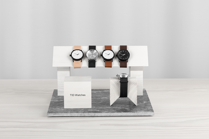 Form Us With Love 设计的 TID 手表