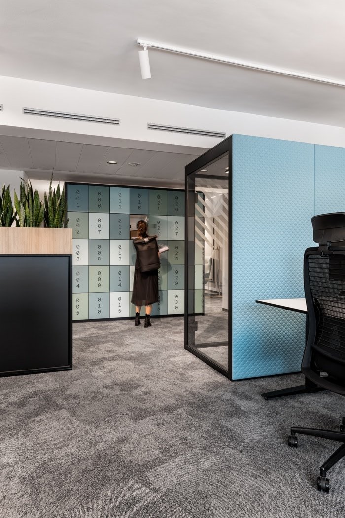 TK 电梯办公室由 Seel Bobsin 合作伙伴设计