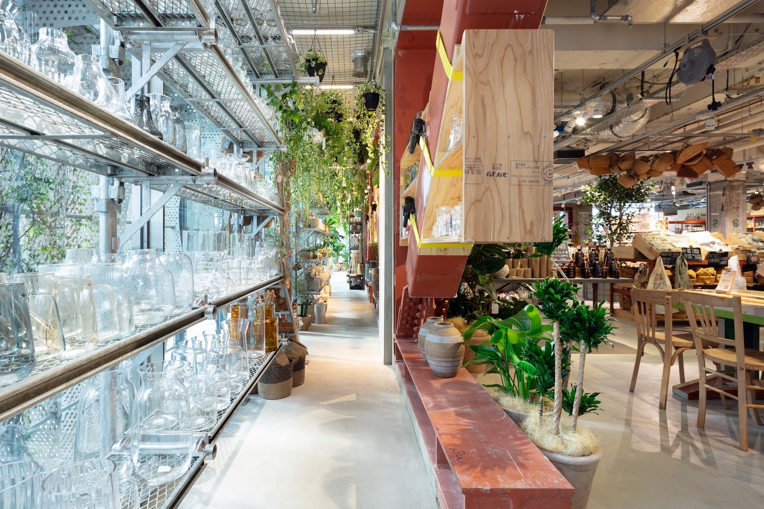 TODAY’S SPECIAL Futakotamagawa Store by Schemata Architects + Jo Nagasaka