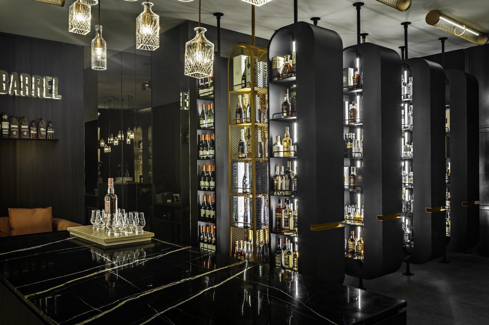 The Cask&Barrel – 高档烈酒精品店