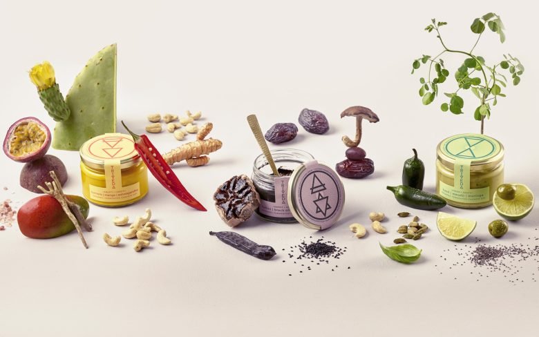 TRIVEDA 由 MID-AIR STUDIO 设计