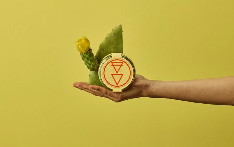 TRIVEDA 由 MID-AIR STUDIO 设计