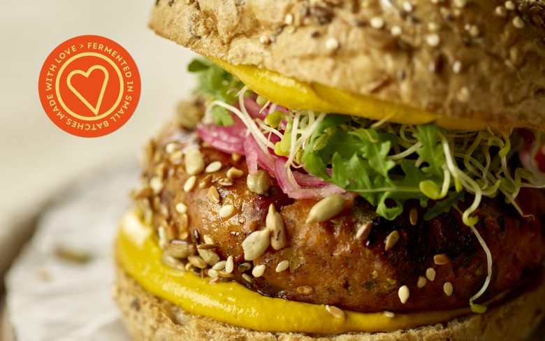 TRIVEDA 由 MID-AIR STUDIO 设计