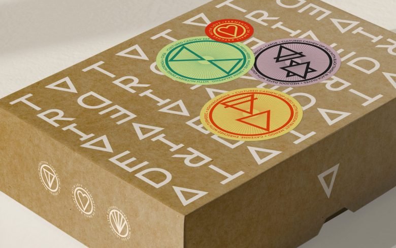 TRIVEDA 由 MID-AIR STUDIO 设计