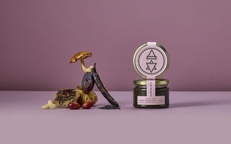 TRIVEDA 由 MID-AIR STUDIO 设计