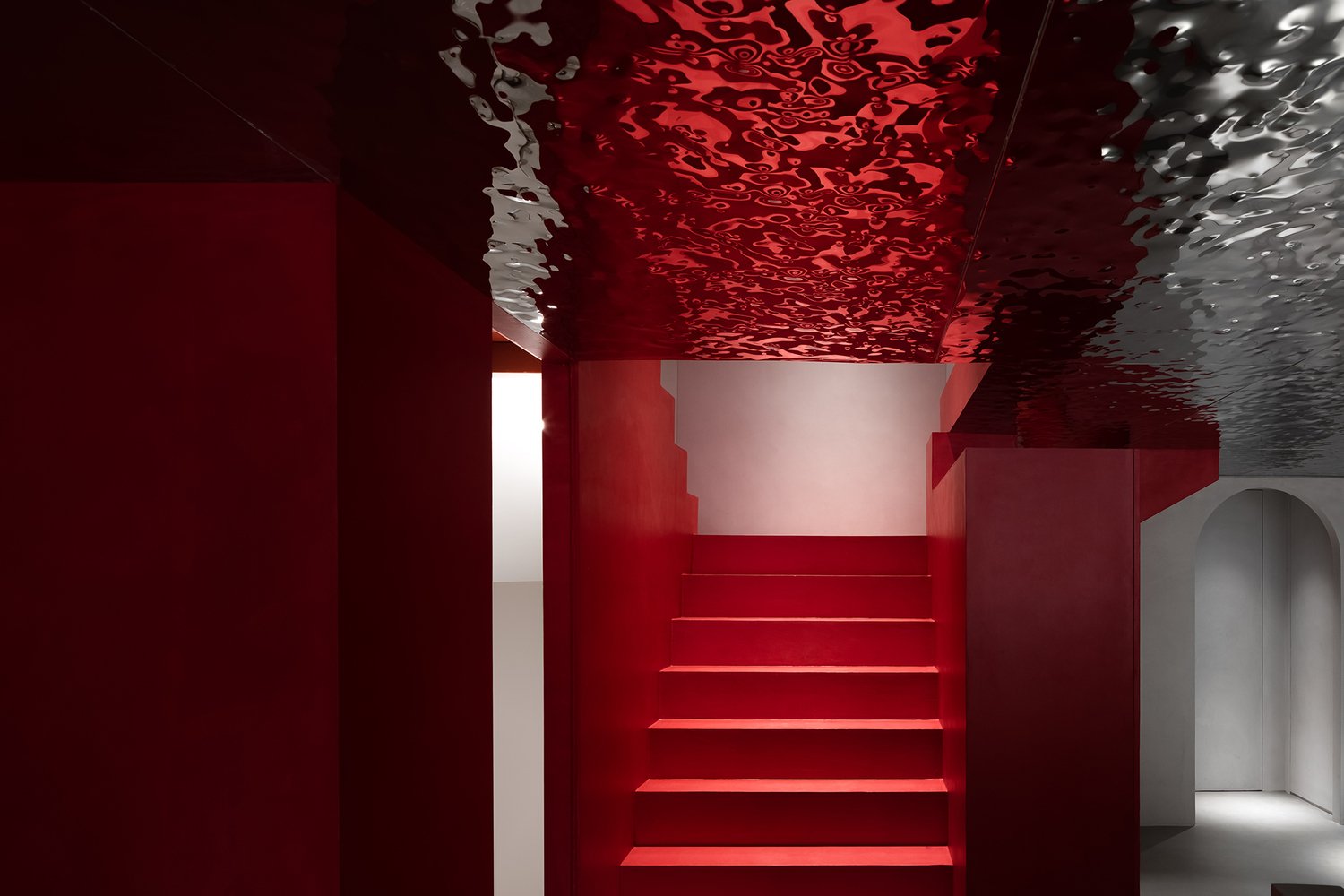 AD ARCHITECTURE 的 TRONGYEE 精品店
