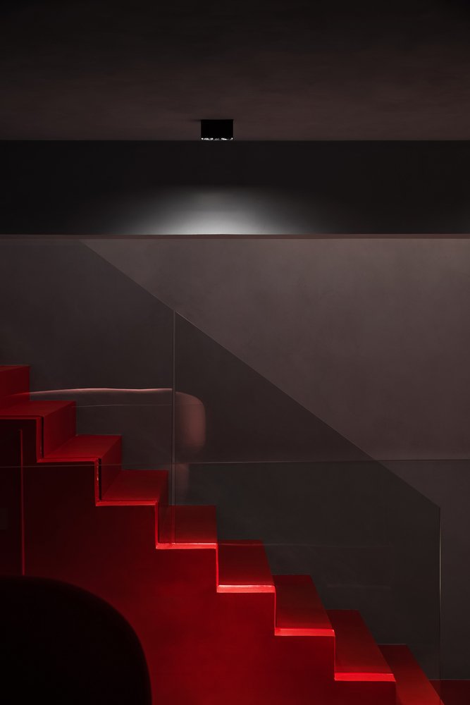 AD ARCHITECTURE 的 TRONGYEE 精品店