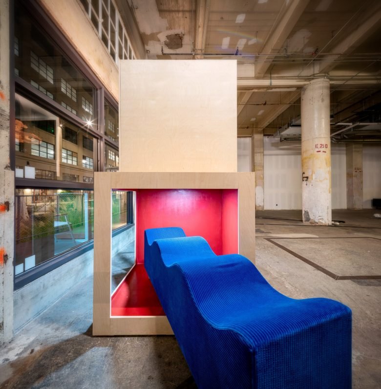 Liqui Group 为 2020 年洛杉矶设计节设计系列橱窗玻璃