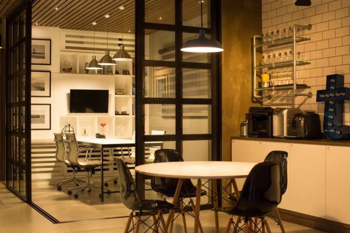 Taipas 房地产办公室 / 萨拉曼卡阿奎特托斯 (Salamanca Arquitetos)，托莱多 – 巴西