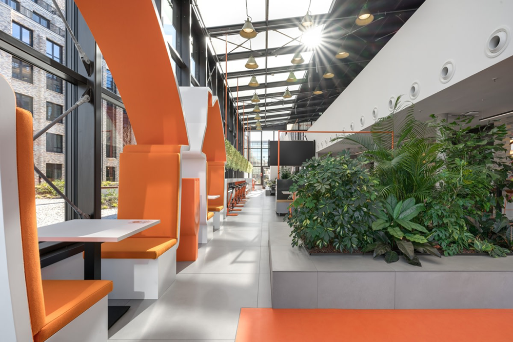 Mirato 设计的 Takeaway.com 办公室