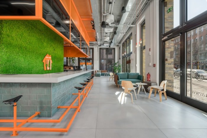 Mirato 设计的 Takeaway.com 办公室