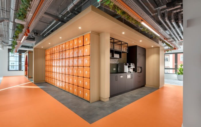 Mirato 设计的 Takeaway.com 办公室