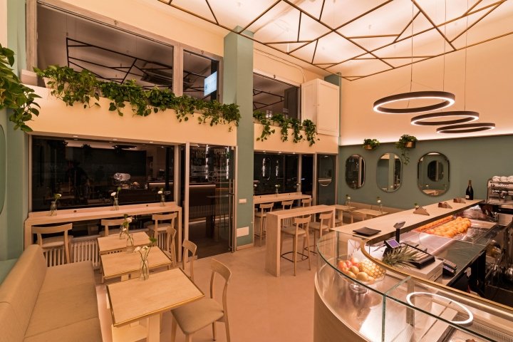 由 Correa Granados Architects 设计的七巧板咖啡馆，意大利米兰