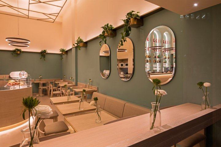 由 Correa Granados Architects 设计的七巧板咖啡馆，意大利米兰