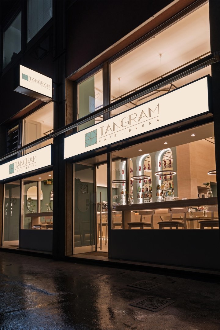 由 Correa Granados Architects 设计的七巧板咖啡馆，意大利米兰