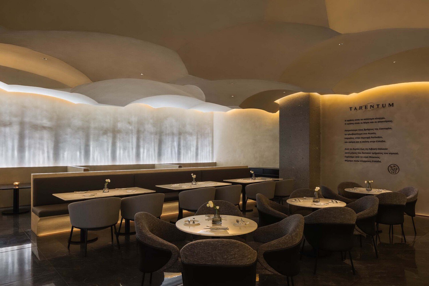 Tarentum 酒吧和餐厅由 MARS Studio 设计