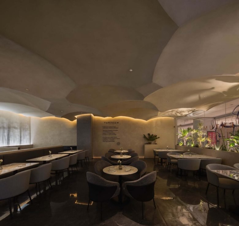 Tarentum 酒吧和餐厅由 MARS Studio 设计