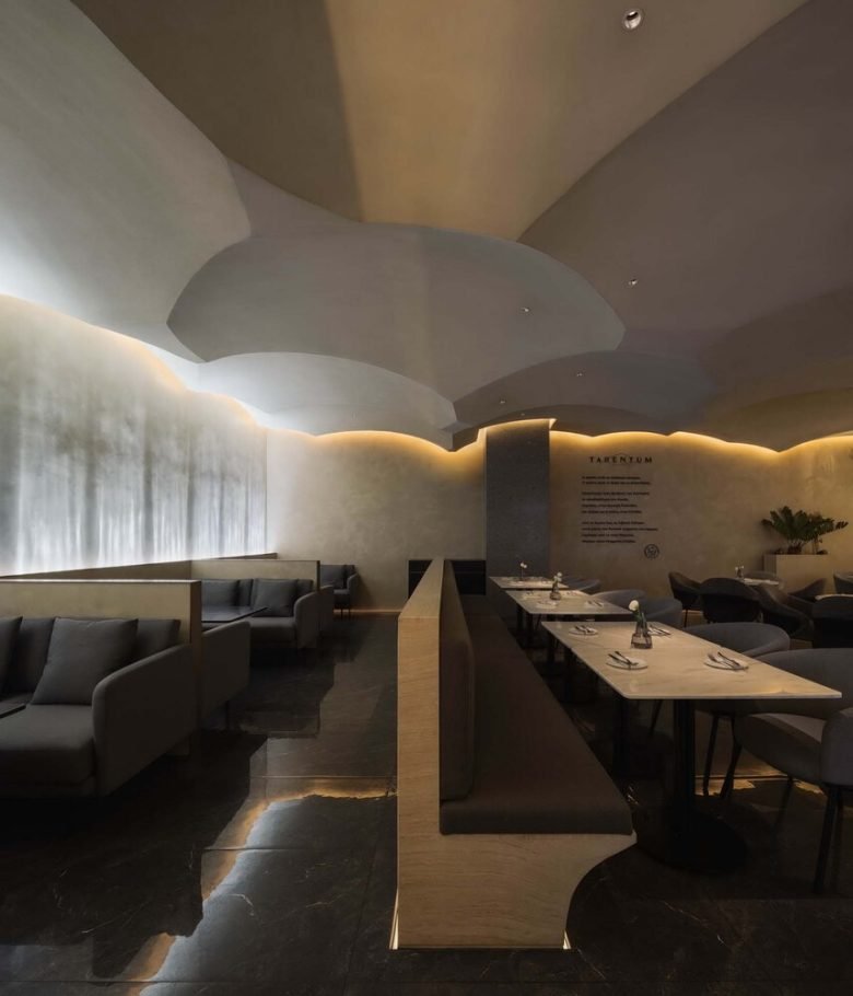 Tarentum 酒吧和餐厅由 MARS Studio 设计