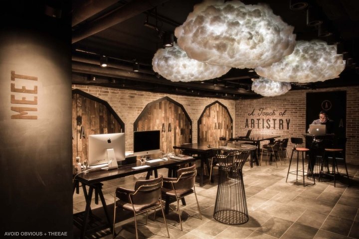 带有 Aqua Farm 的艺术家之家,Avoid Obvious 和 TheeAe,香港 带有 Aqua Farm 的艺术家之家,Avoid Obvious 和 TheeAe,香港