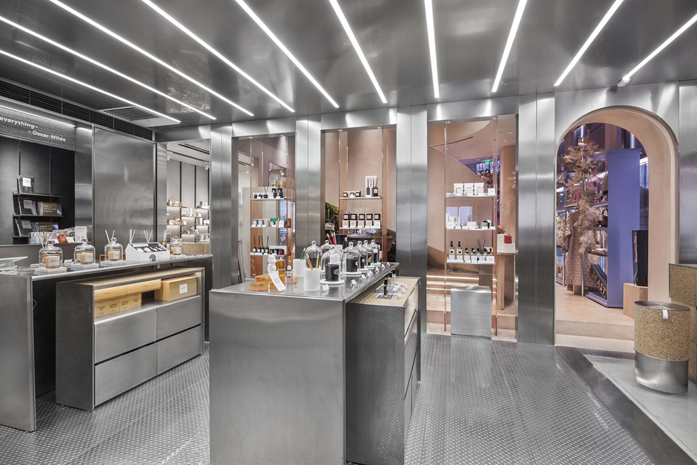 The Beast 北京太古里店 by Sò Studio