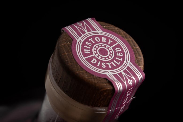 本杰明·查尔斯的《吹动的石头》