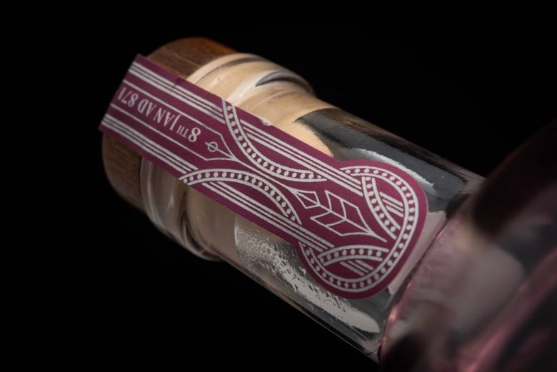 本杰明·查尔斯的《吹动的石头》