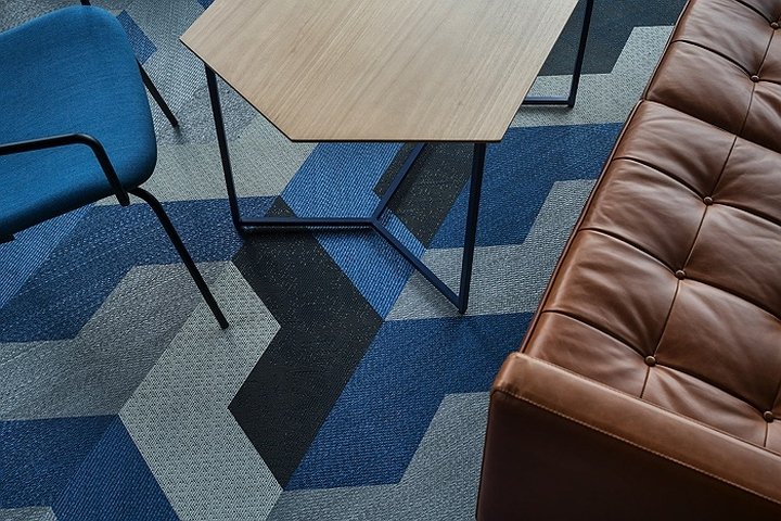 The Cut Rooftop，NE-ON 的鸡尾酒吧 / 餐厅，上海 – 中国