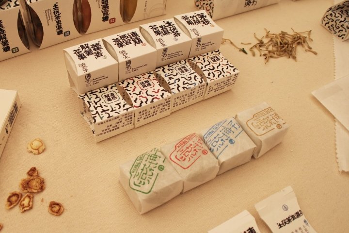 Sumin Woo 的花草茶店包装 Sumin Woo 的花草茶店包装