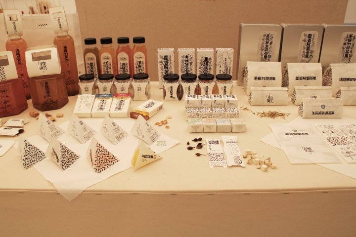 Sumin Woo 的花草茶店包装 Sumin Woo 的花草茶店包装