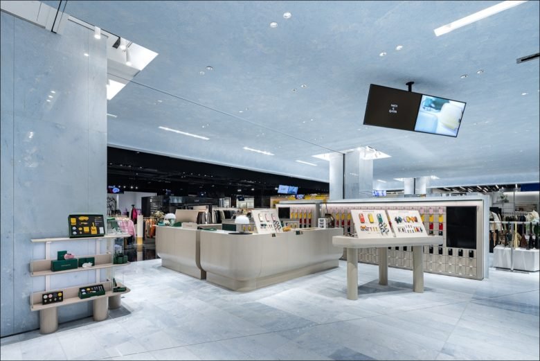 Betwin Space 设计的现代商店