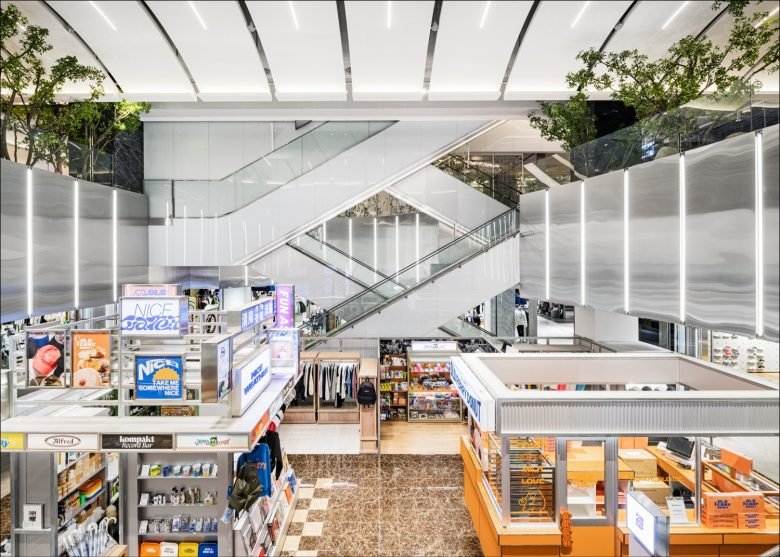 Betwin Space 设计的现代商店