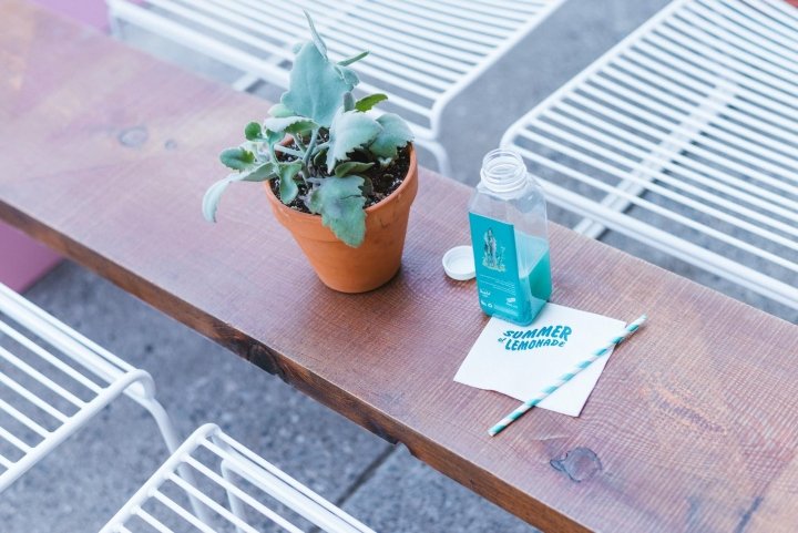 Herschel Supply 的 Lemonade Stand 快闪店，加拿大北温哥华