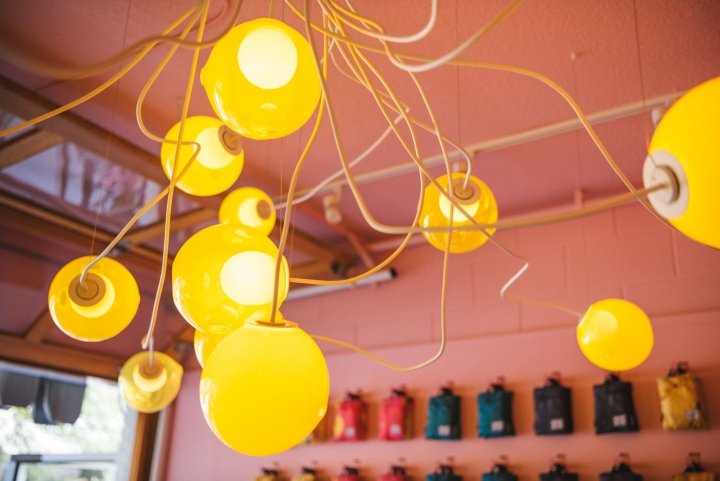 Herschel Supply 的 Lemonade Stand 快闪店，加拿大北温哥华