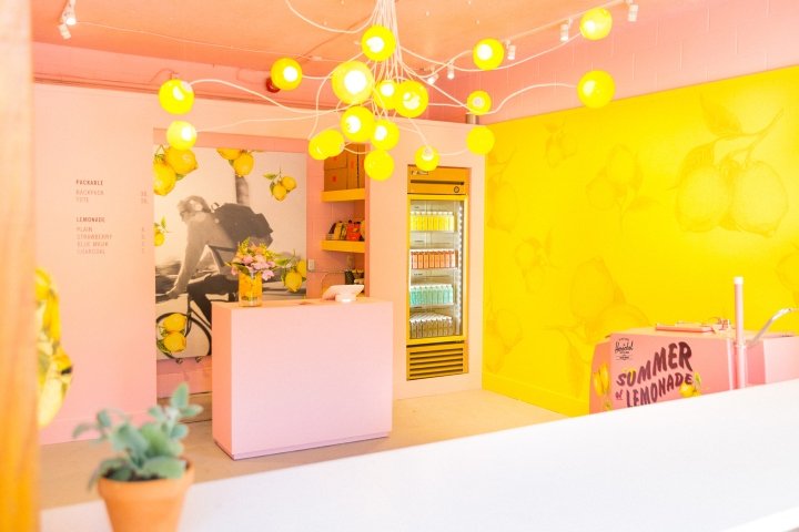 Herschel Supply 的 Lemonade Stand 快闪店，加拿大北温哥华
