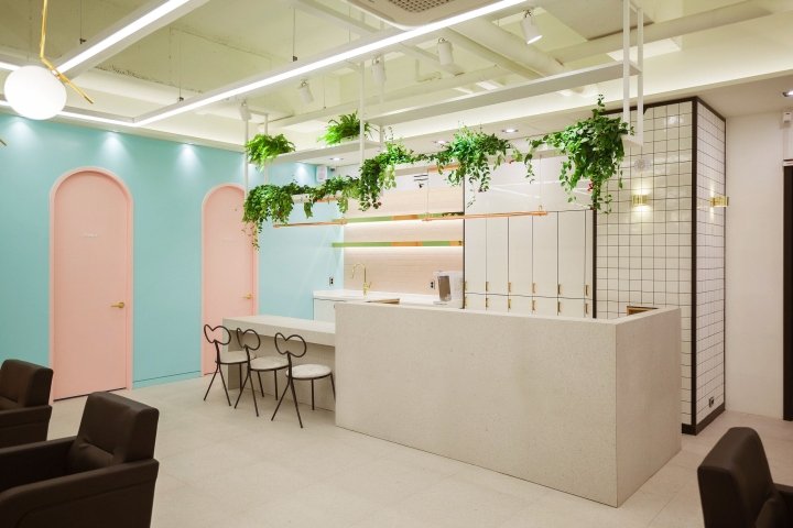 The Mode Hair 由 SSOMOO DESIGN 设计，韩国议政府市