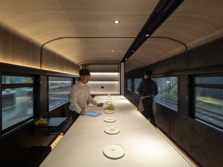 J.C. Architecture 的移动厨房餐厅