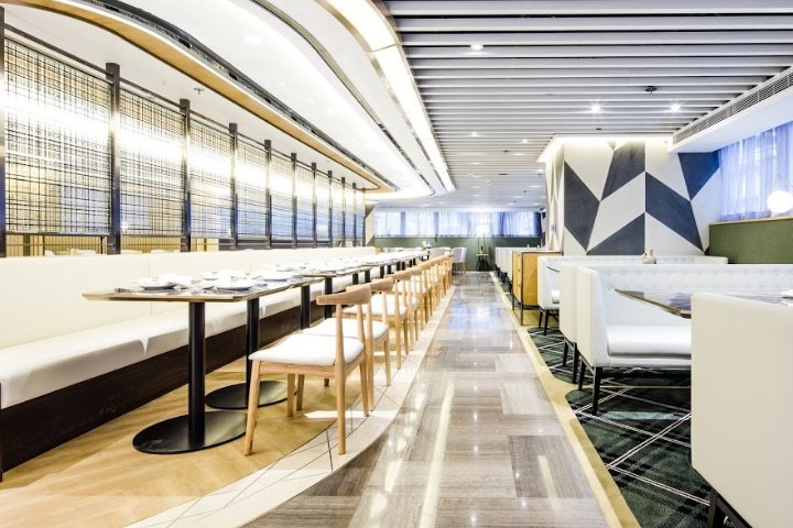 The Platter 餐厅由 ARTTA Concept Studio 设计，香港